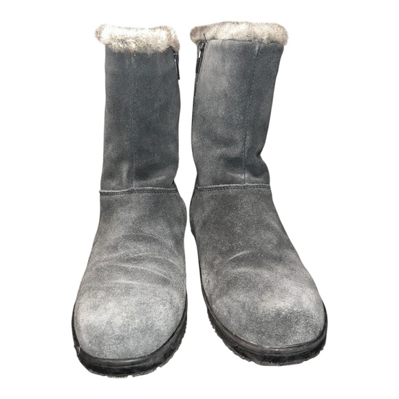 Minnetonka Gray Suede Faux-Fur Lined Boots — Size 8M women’s - Picture 4 of 10